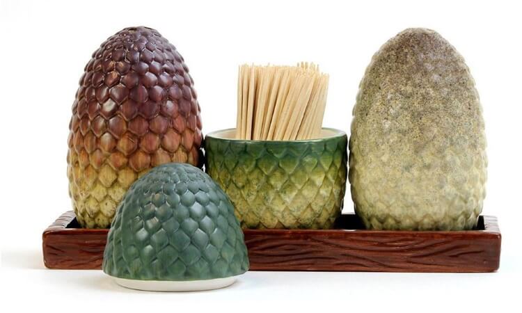 dragon eggs salt and paper shakers